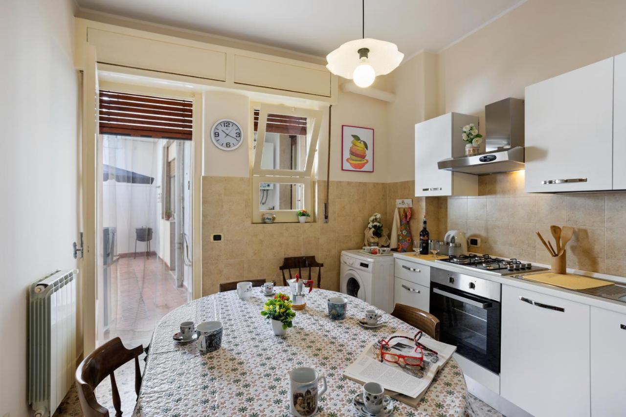 Tra Il Centro E Il Mare Apartment Con Terrazzo Aci Castello Dış mekan fotoğraf