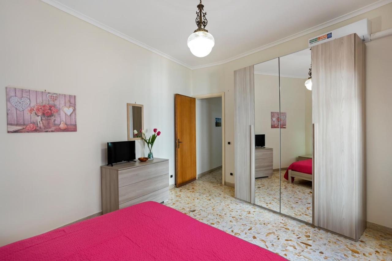 Tra Il Centro E Il Mare Apartment Con Terrazzo Aci Castello Dış mekan fotoğraf