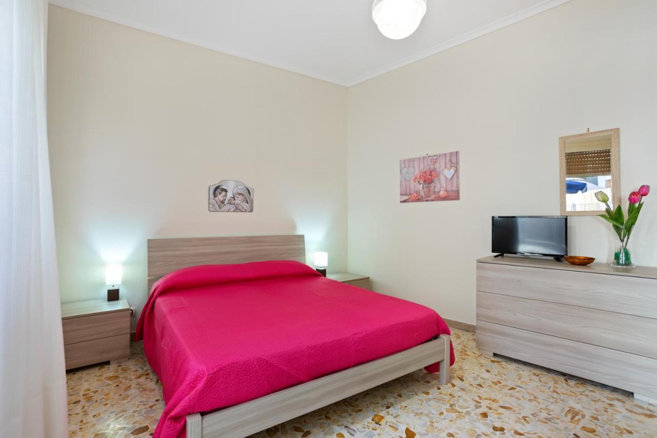 Tra Il Centro E Il Mare Apartment Con Terrazzo Aci Castello Dış mekan fotoğraf